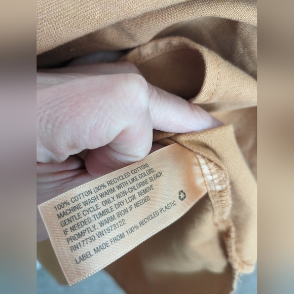 Universal Thread women's 100% cotton gold button down shirt | size small - Picture 4 of 5